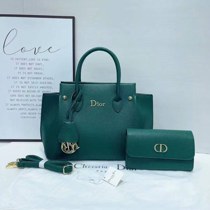 DIOR TOTE BAG 🔥
GOOD QUALITY 🌹
110 dhs🪙

Zain28
♥️♥️♥️