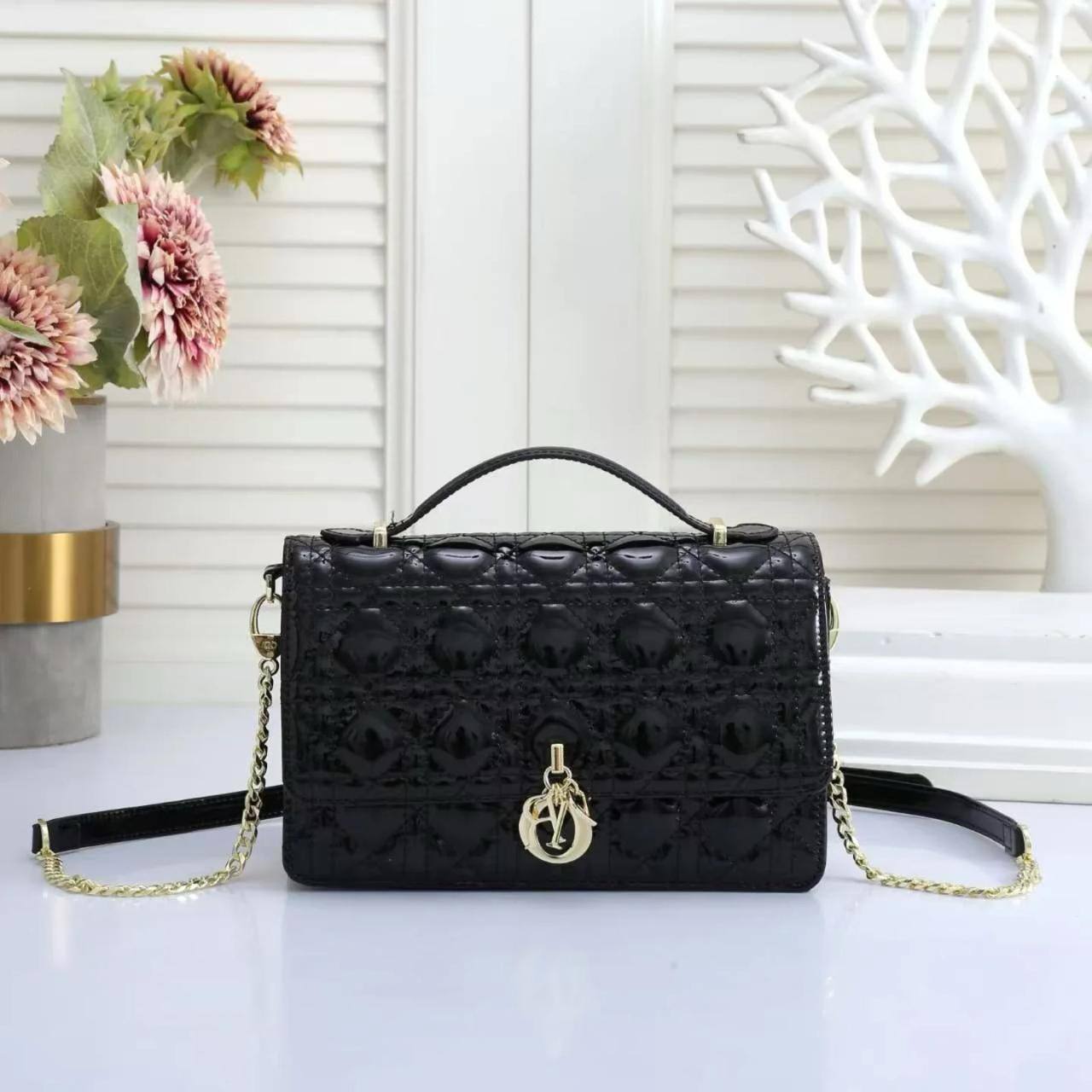 Dior - Miu Miu

With box 
🎁🎁🎁

85 dhs💓

Zain136
♥️♥️♥️