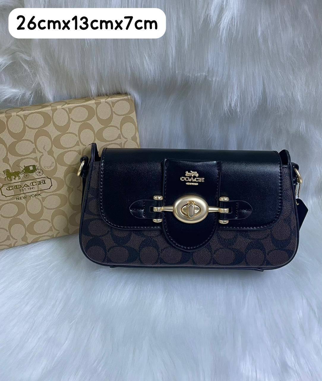 Coach
95 dhs✅ 

with box
🎁🎁🎁

Zain72
♥️♥️♥️