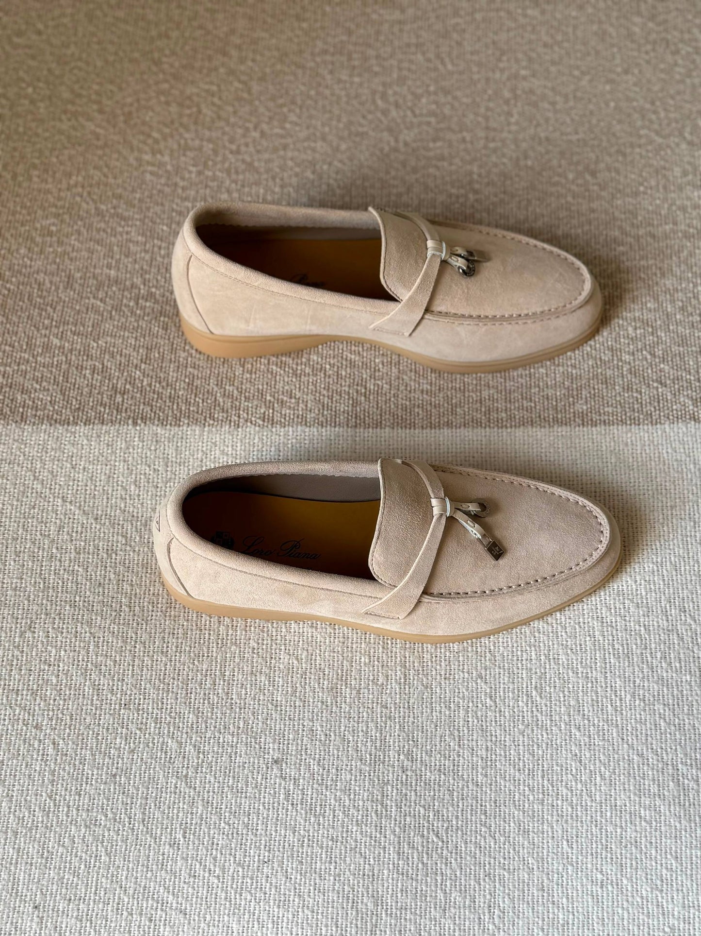 Loro Piana
Super Master
Size 36 to 41
450 dhs✅

Zain288
♥️♥️♥️