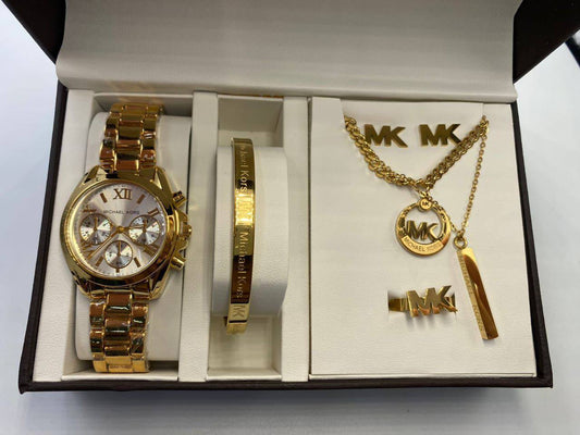 Mk ladies Set 

with box 
🎁🎁🎁

90 dhs❤️

Zain08
♥️♥️♥️