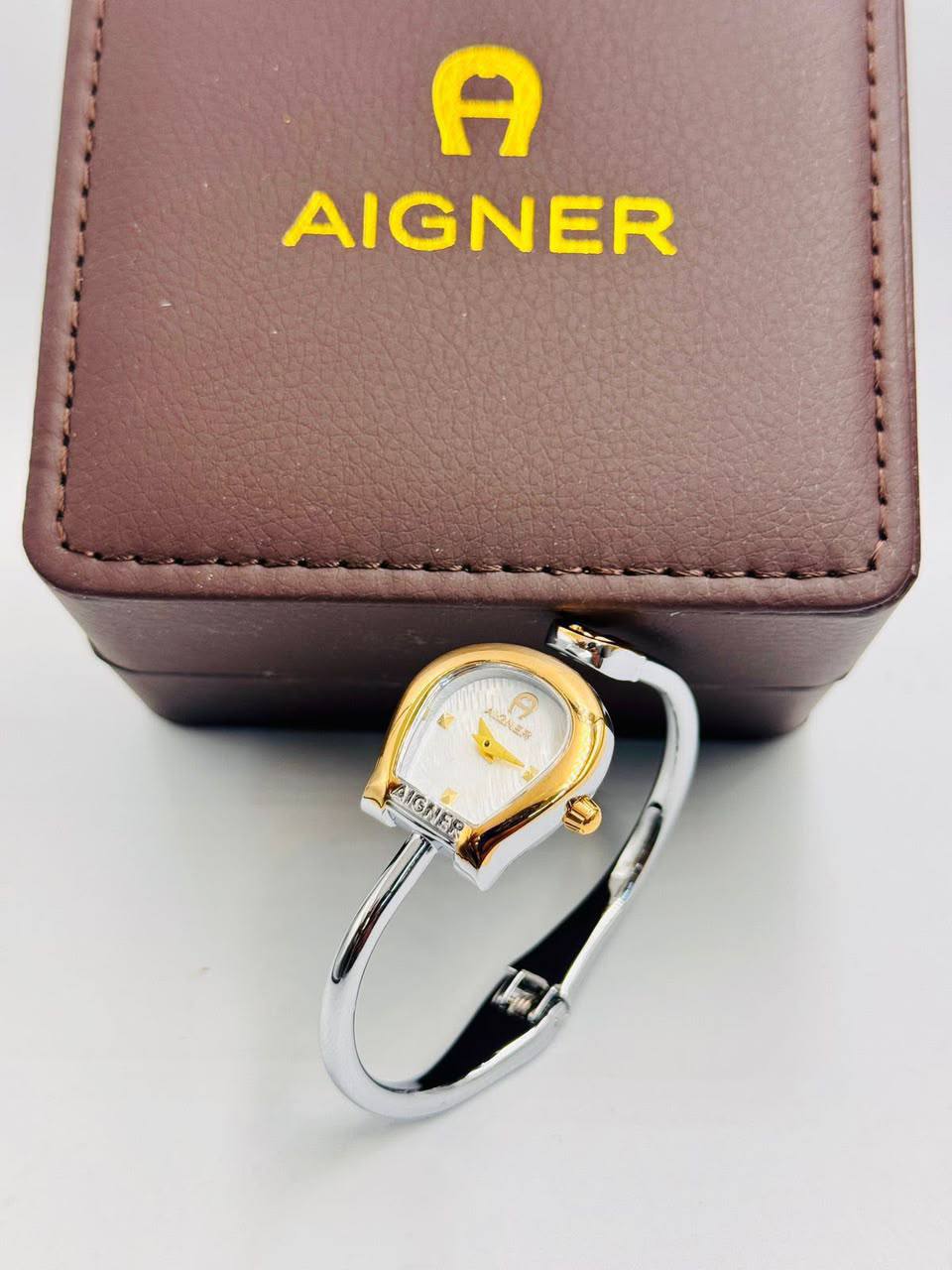 Aigner ladies
55 dhs✅

Zain08
♥️♥️♥️