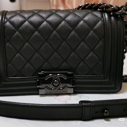 Chanel
Master ❣️❣️
280 dhs✅
20cm

Zain10
♥️♥️♥️