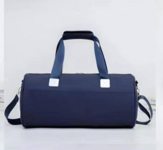 OFFER 🥰
LACOSTE GYM BAG 
55 dhs✅

Zain40
♥️♥️♥️