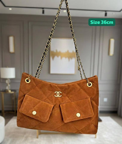 Chanel
Good quality 
115 dhs🪙🌨️

Zain186
♥️♥️♥️