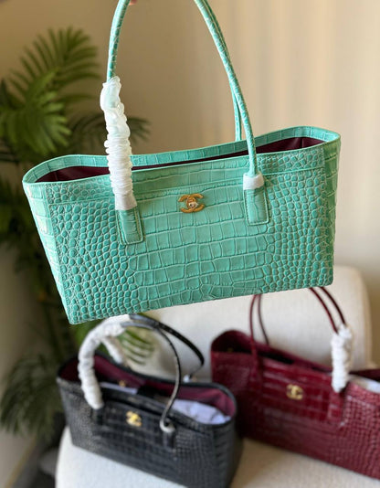 💚🌼 CHANEL 🤍
       
 🩵🤍 32 cm 🩷💛
For Price 👇 WhatsApp✅
0568585901 
0507557372
0552275751 Owner Zain 👌

Zain146
♥️♥️♥️
