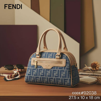 FENDI  ᴢᴜᴄᴄᴀ ᴛᴏᴘ ʜᴀɴᴅ
ғғ ᴊᴀᴄǫᴜᴀʀᴅ ᴄᴀɴᴠᴀs  ᴀɴᴅ 
ᴍᴀᴛᴛᴇ ʟᴇᴀᴛʜᴇʀ ᴍᴀᴛᴇʀɪᴀʟ
ɢᴏʟᴅ ʜᴀʀᴅᴡᴀʀᴇ
ᴡɪᴛʜ ʟᴏɴɢ ʙᴇʟᴛ sᴛʀᴀᴘ
sɪᴢᴇ : 28 cm

70 dhs🇦🇪

Zain31
♥️♥️♥️