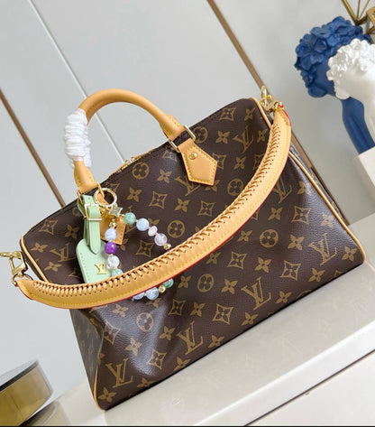 LOUIS VUITTON ✨💕✨
New collection ✨✨✨
SuperMaster Quality 🔥🔥
Available Now ❤️❤️❤️
For Price 👇 WTSP Text Zain 0568585901

Zain252
♥️♥️♥️