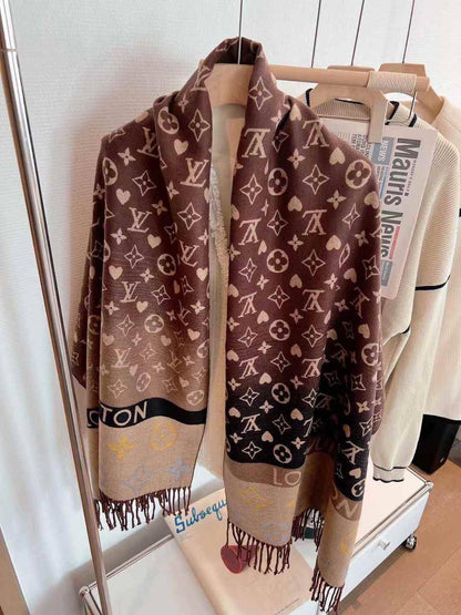 Coming new stock
Winter scarf 
45 dhs🪙🌨️

Zain93
♥️♥️♥️