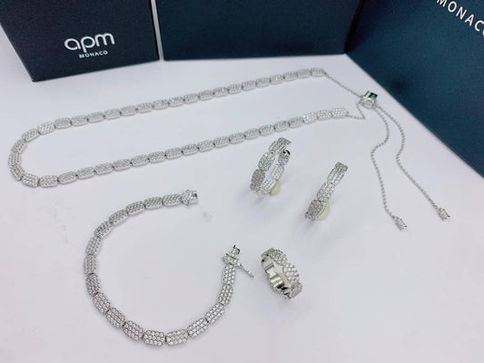 APM
SET 💫✨💥
NECKLACE BRACELET EARRINGS RING
WITH GOOD BOX AND PAPER BAG 🎁🛍️
MASTER COPY

Zain89
♥️♥️♥️