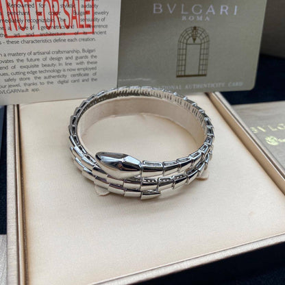 BVLGARI BANGLE 
85 dhs🪙🌨️

Zain89
♥️♥️♥️