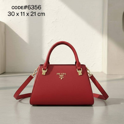 PRADA ʜᴀɴᴅʙᴀɢ
ᴡɪᴛʜ ɢᴏʟᴅ ʜᴀʀᴅᴡᴀʀᴇ
ɪᴛ ʜᴀs ʟᴏɴɢ ʙᴇʟᴛ sᴛʀᴀᴘ
sɪᴢᴇ : 30 cm

75 dhs💓

Zain31
♥️♥️♥️