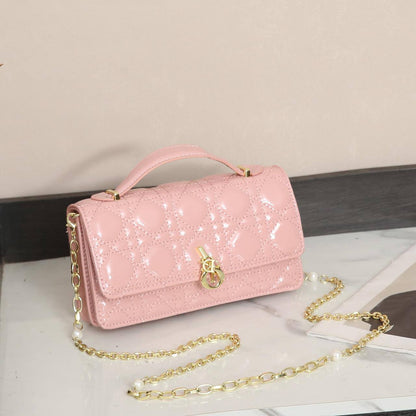 Dior
Best quality 
with box’s 
🎁🎁🎁

110 dhs🪙💕
size 21cm

Zain158
♥️♥️♥️