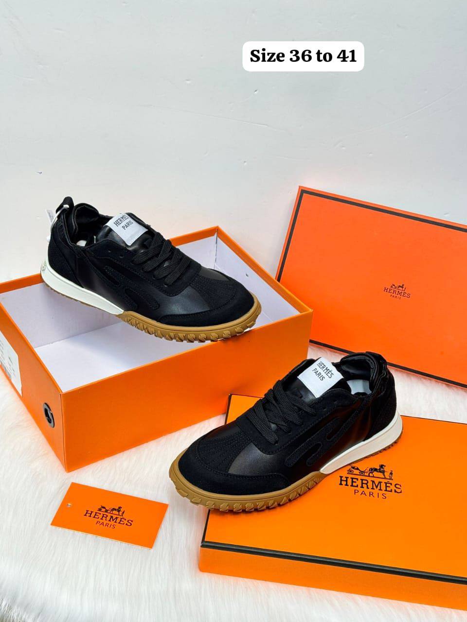 HERMES 
140 dhs✅
Size 36-41

Zain21
♥️♥️♥️