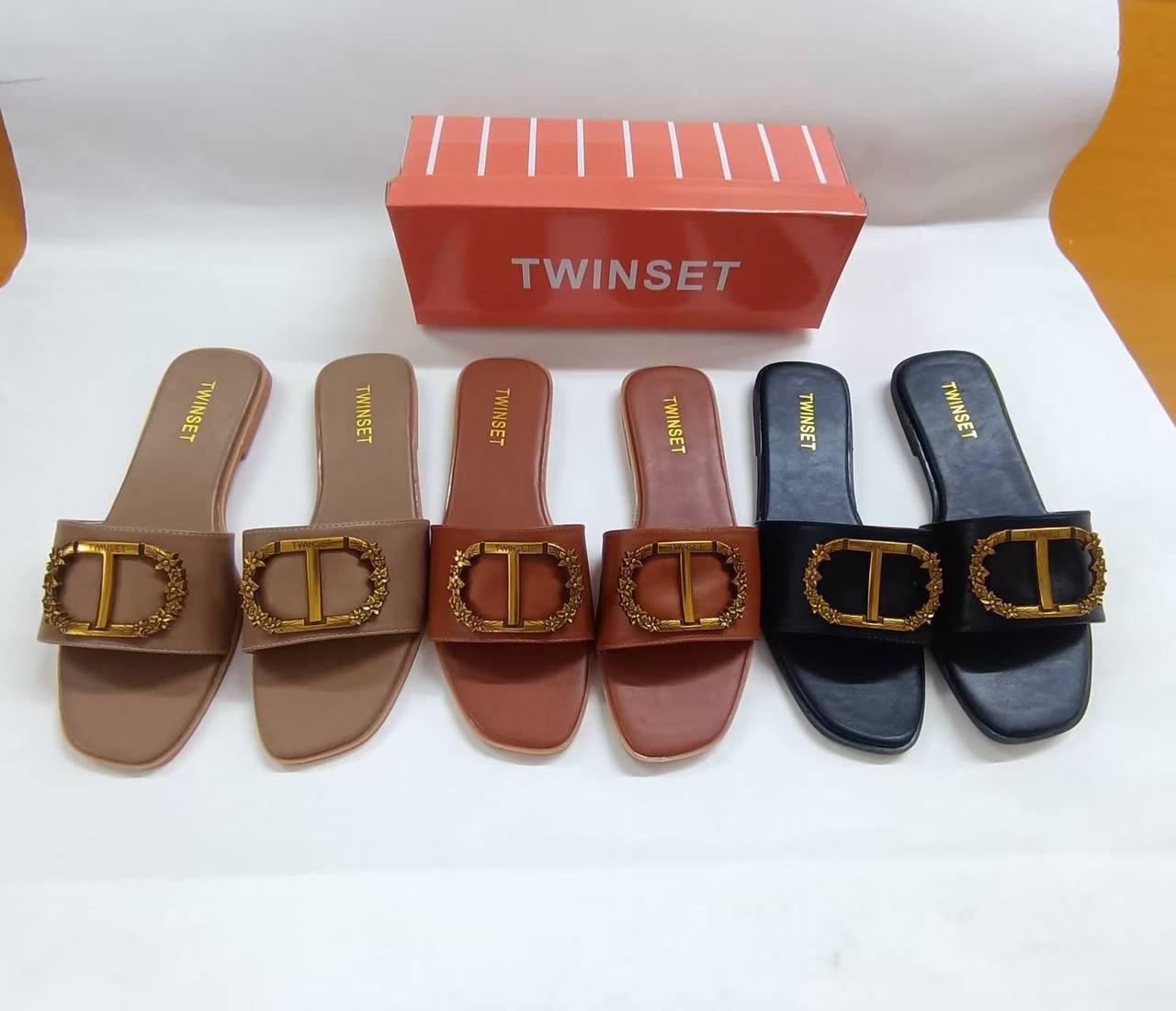 Twinset

Size 36-41🔥🔥🌹
60 dhs💓

Zain161
♥️♥️♥️
