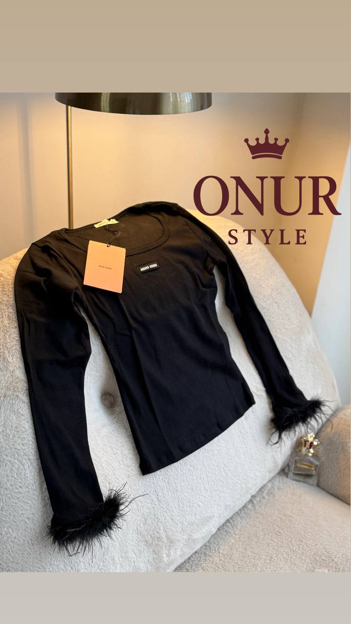 Miu miu

Full cotton

105 dhs

Sizes available 

ONUR Style store

اطلبوها من الوتس المثبت في الأعلى👆🏻👆🏻

تواصلو معنا 👈🏻 Zain 
For order WhatsApp pinned 👆🏻

♥️♥️♥️