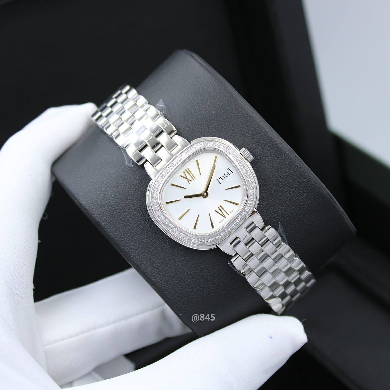 PIAGET FOR WOMEN BATTERY 28MM

270 dhs✅

Zain58
♥️♥️♥️