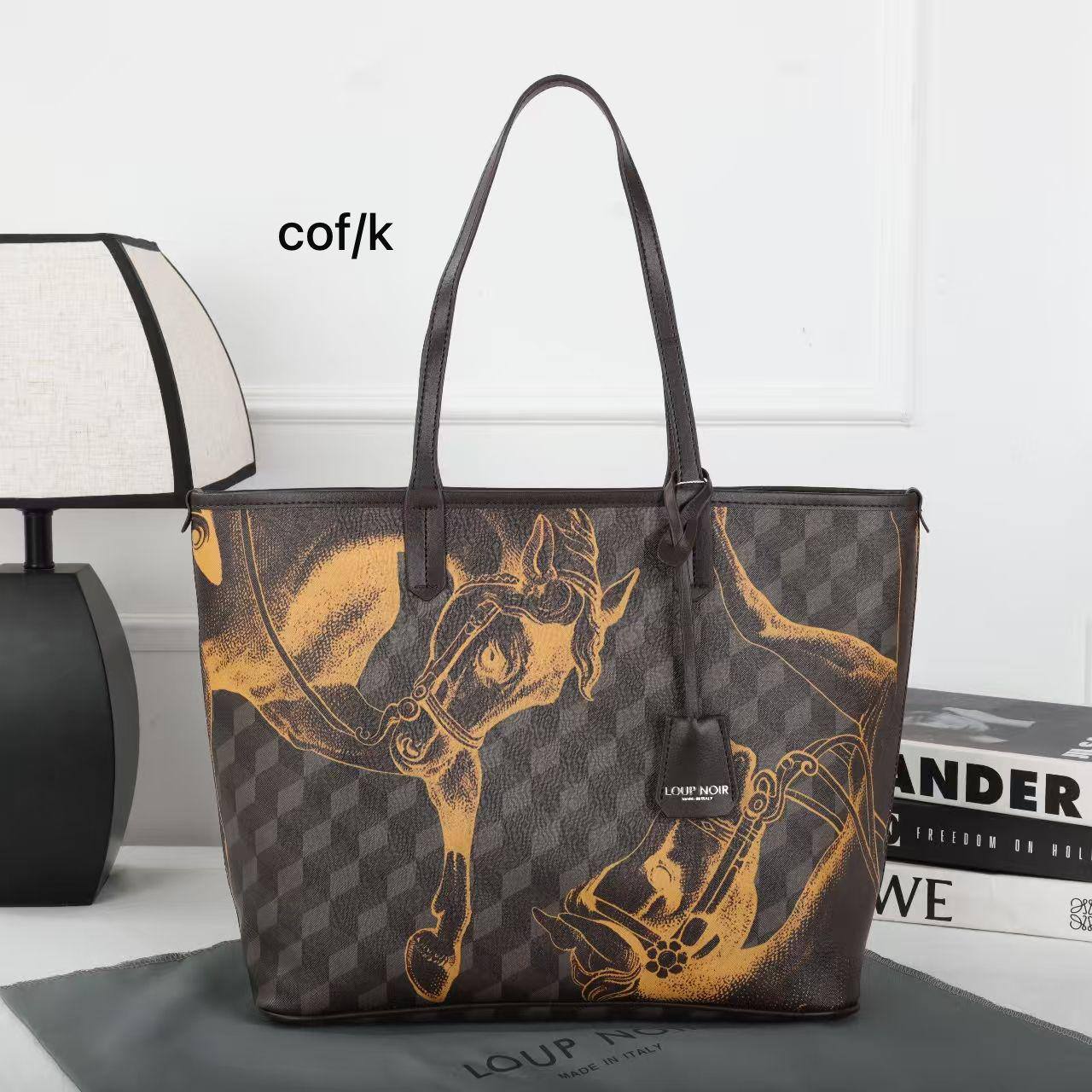 🐴 Loup Noir
1️⃣ First Quality
Size : 45 * 30 cm
80 dhs🪙🌨️

Zain115
♥️♥️♥️