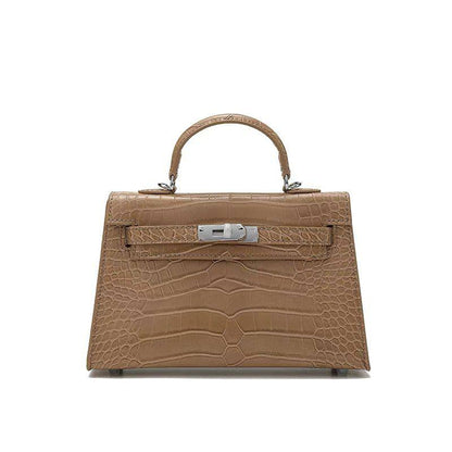 Hermes
High quality
115 dhs💓

Zain136
♥️♥️♥️