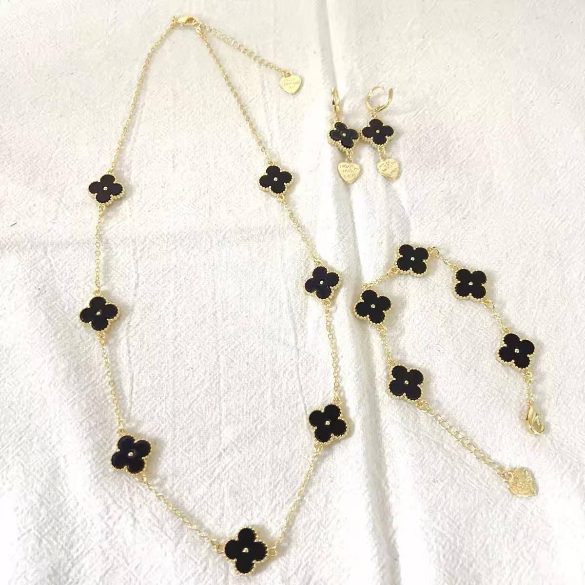 VCA
normal quality
45 dhs🪙

Zain263
♥️♥️♥️