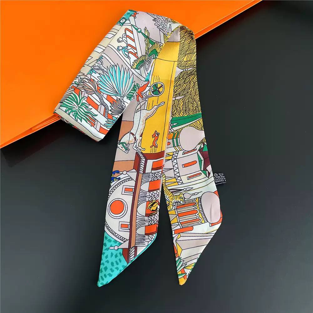 New Arrival
Scarf ties/Bag Tie🔥🔥
Master quality 
Size : 90cm *5cm 
20 dhs✅

Zain243
♥️♥️♥️