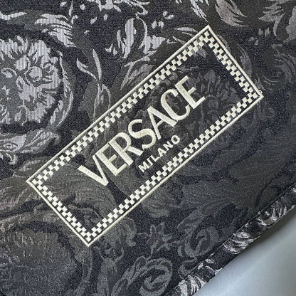 VERSACE  
NEW DESIGN GOOD QUALITY 
105 dhs🪙🌨️

Zain39
♥️♥️♥️