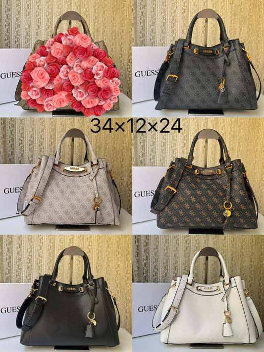 Guess 
Size: 34 * 24 * 12 cm
95 dhs🪙💚

Zain115
♥️♥️♥️