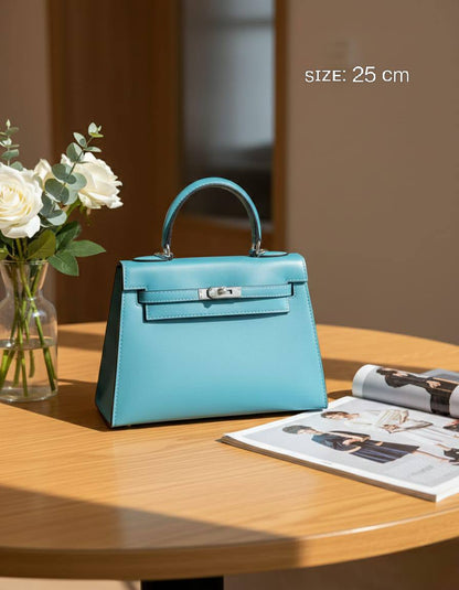HERMES ᴋᴇʟʟʏ
ᴘʟᴀɪɴ ᴍᴀᴛᴛᴇ ʟᴇᴀᴛʜᴇʀ ᴍᴀᴛᴇʀɪᴀʟ
sɪʟᴠᴇʀ ʜᴀʀᴅᴡᴀʀᴇ
ɪᴛ ʜᴀs ʟᴏɴɢ ʙᴇʟᴛ sᴛʀᴀᴘ
sɪᴢᴇ: 25 cm

95 dhs❣️

Zain31
♥️♥️♥️