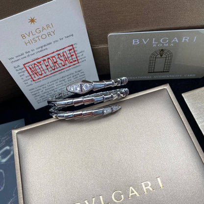 BVLGARI BANGLE 
95 dhs🪙🌨️

Zain89
♥️♥️♥️