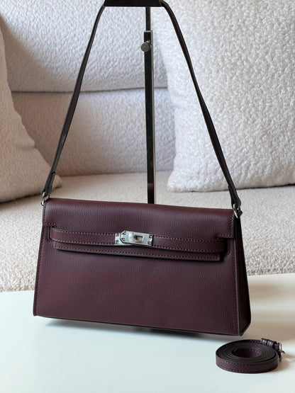 Hermes

 elan 27cm💥Master quality ✅with box📦

380 dhs✅

Zain52
♥️♥️♥️