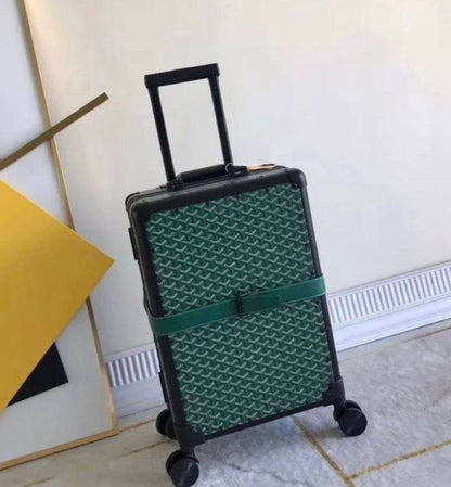 luggage 
high quality with cartoon 
550 dhs✅

Zain295
♥️♥️♥️