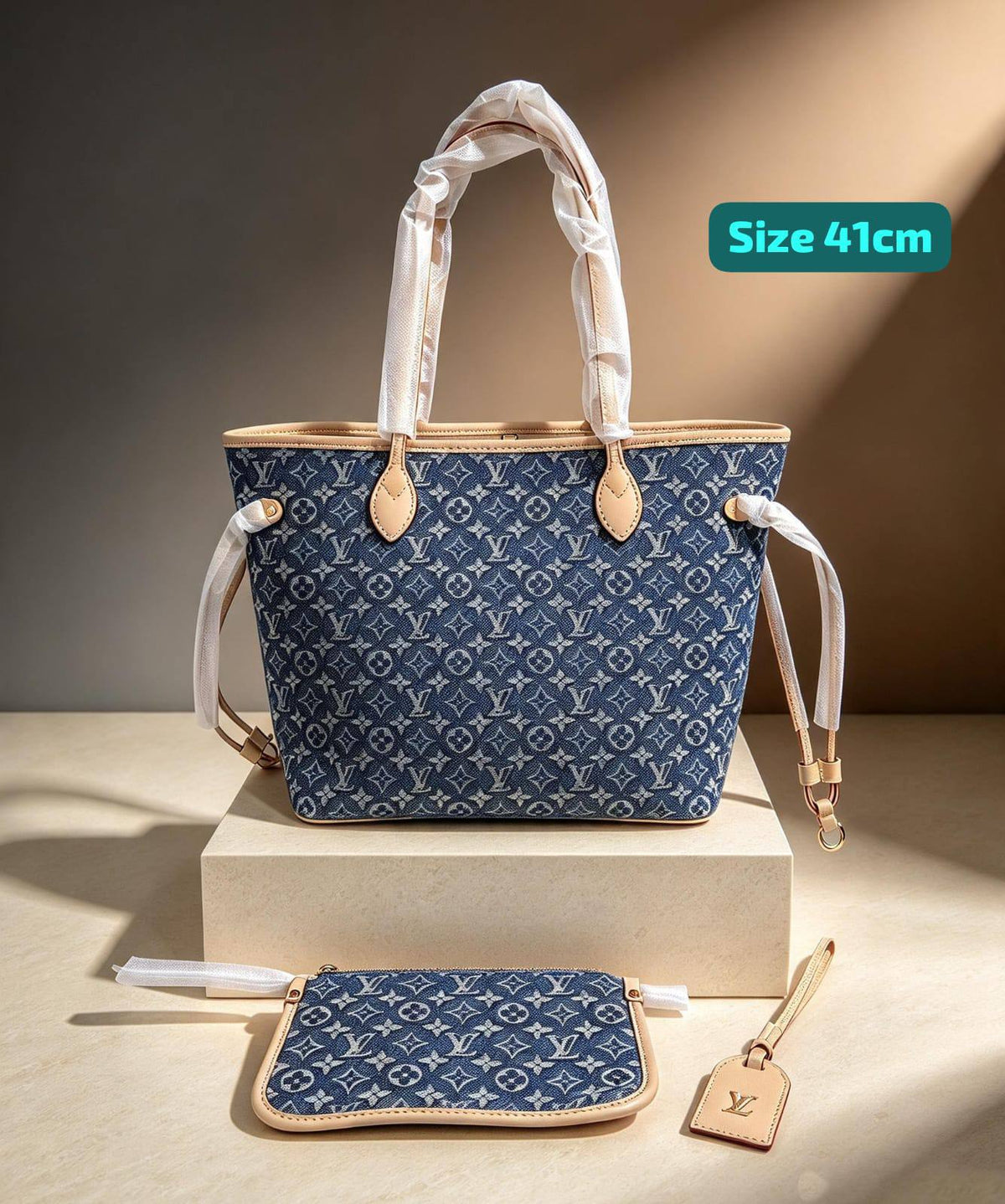 LV

Good quality 
with box 
120 dhs🇦🇪🇦🇪

Zain186
♥️♥️♥️