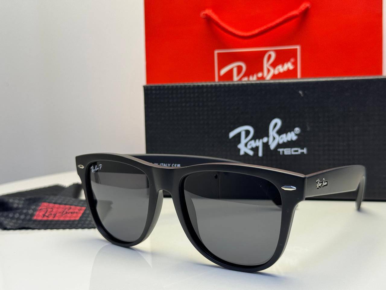 Ray Ban
55 dhs✅

Zain182
♥️♥️♥️