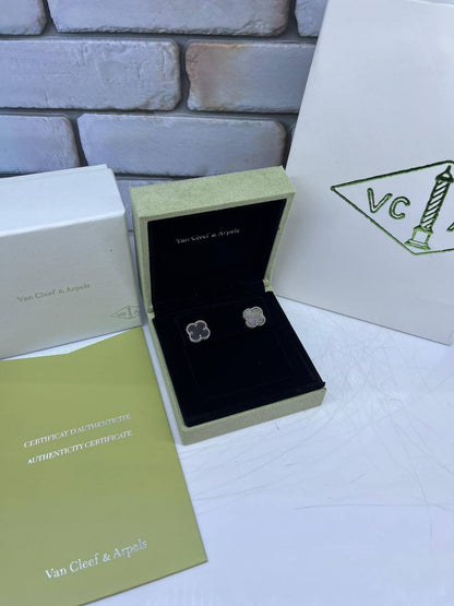 vCA
Earing’s
Master quality 🍃
50 dhs🪙🌨️

Zain263
♥️♥️♥️