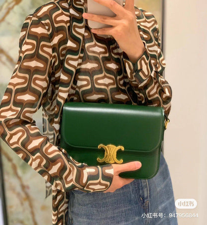 CELINE 
Master
280 dhs🗽
#23cm❤️🥳

Zain228
♥️♥️♥️