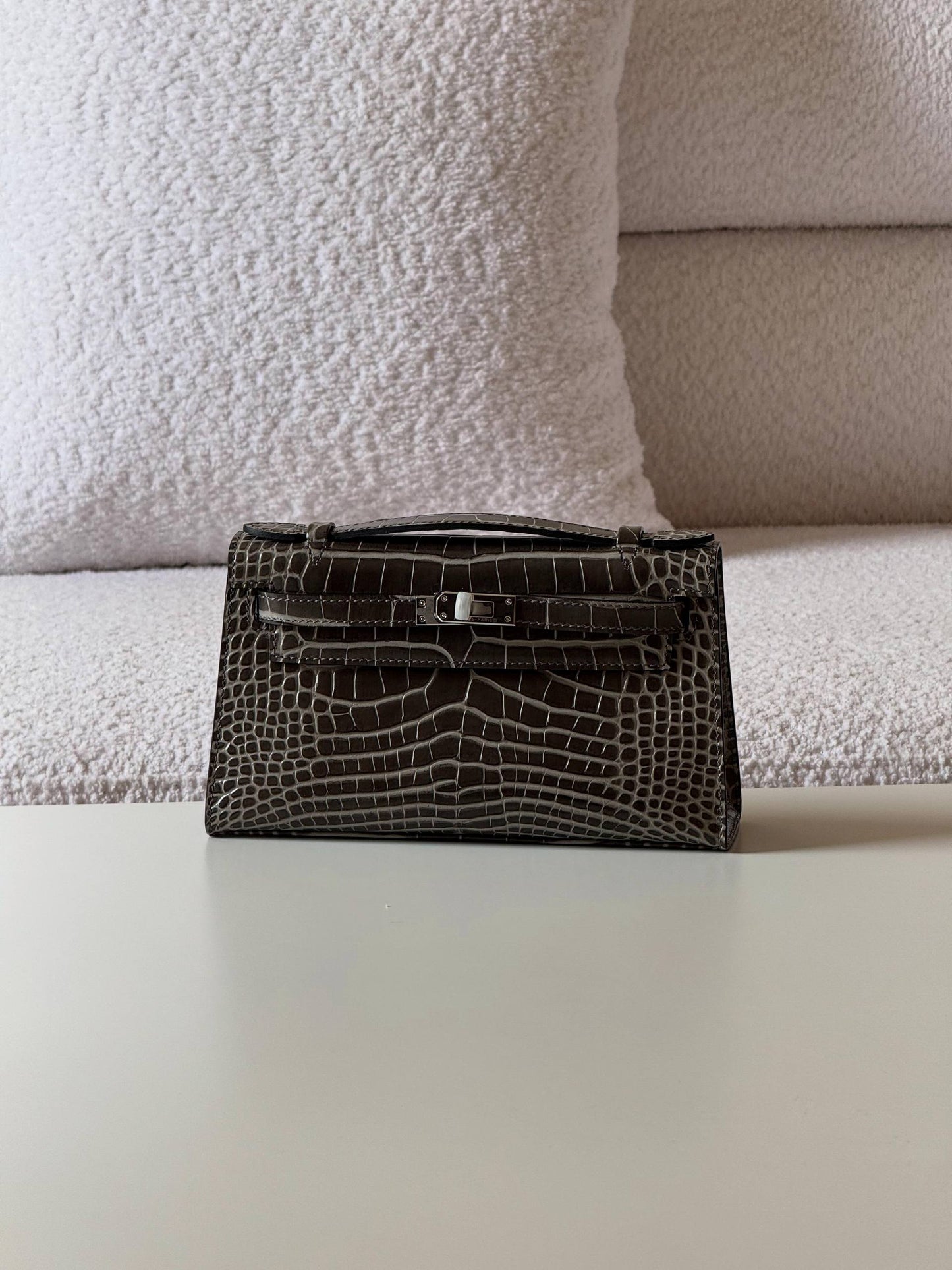 Hermes pochette 21cm 💕master quality😍with box❤️
550 dhs🪙🌨️

Zain52
♥️♥️♥️