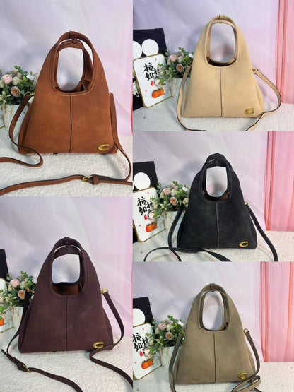COACH 
❤️   NEW
Size :   27cm

100 dhs🪙💕
withFolding box🎁

Zain04
♥️♥️♥️