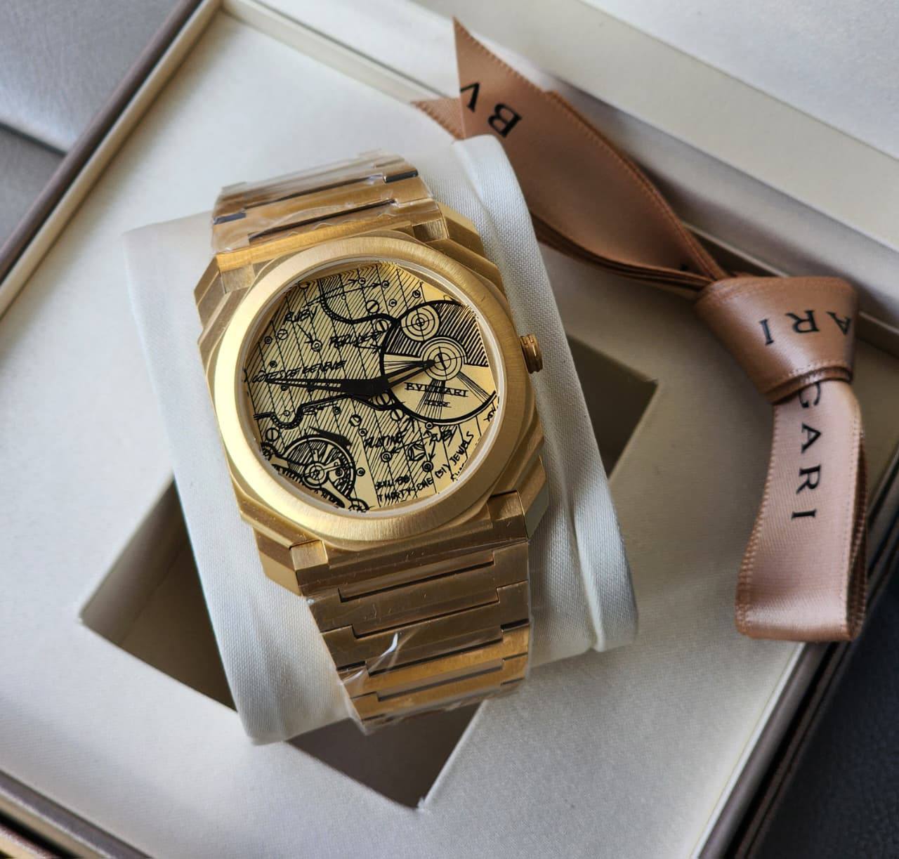 Bvlgari 

super slim watch for men good quality 

350 dhs💓

Zain59
♥️♥️♥️