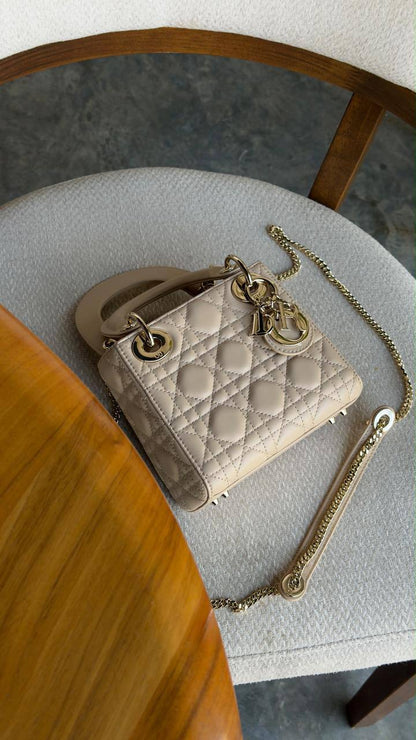 New collection ⚜️
DIOR 🩷
VIP quality 💎
Lady Dior Bag ✨
Size : 17 cm
For Price 👇 WhatsApp✅
0568585901 
0507557372
0552275751 Owner Zain 👌

Zain336
♥️♥️♥️