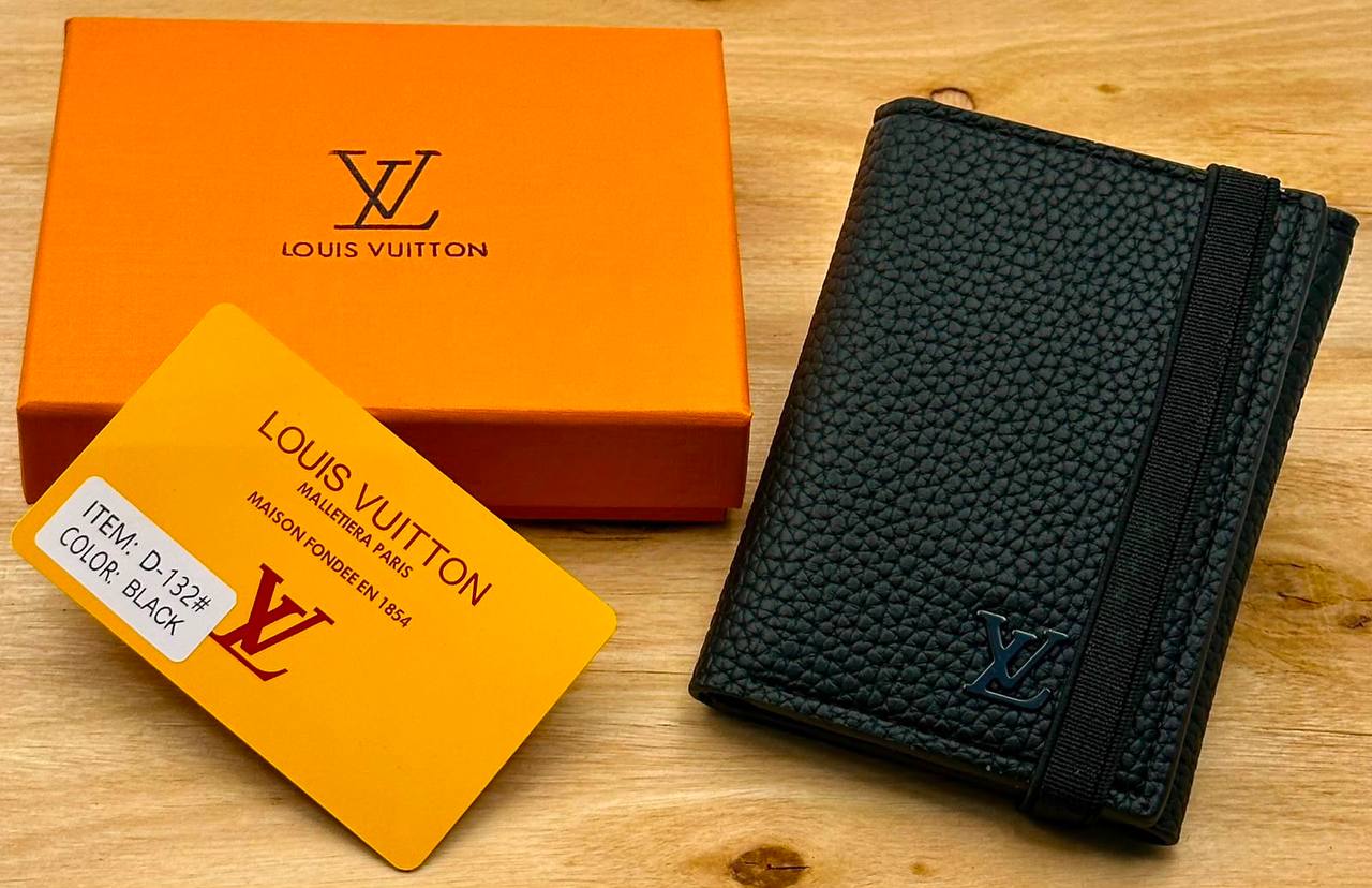 Wallets
45 dhs🇦🇪🇦🇪

Zain182
♥️♥️♥️
