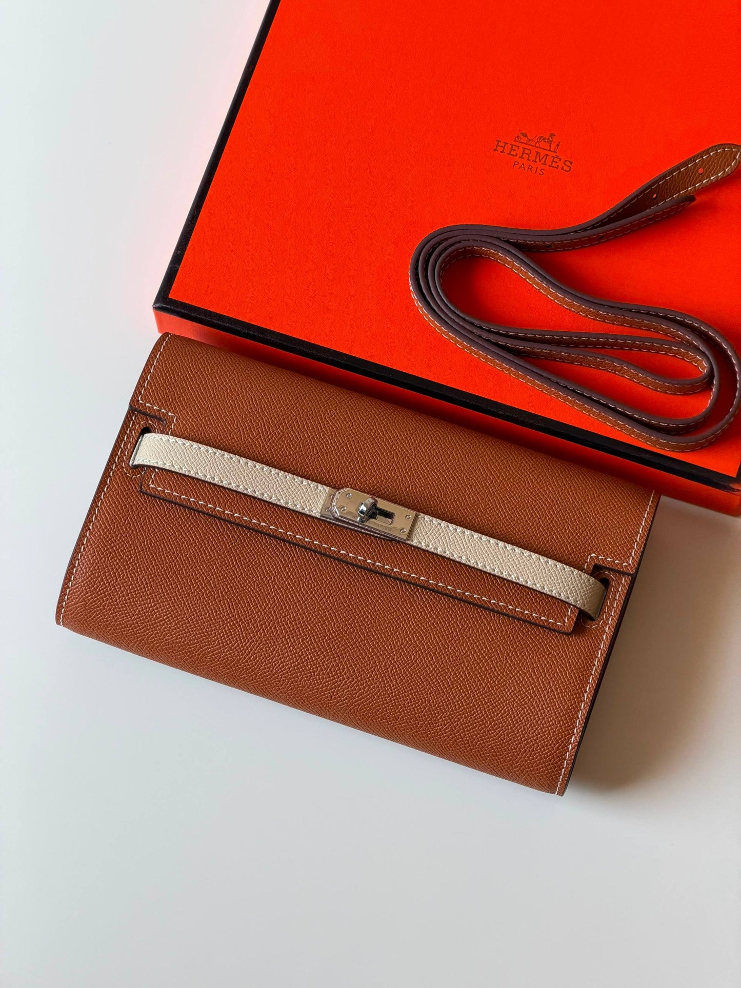 Hermes 20cm💥Master quality ✅with box 📦 
340 dhs✅

Zain52
♥️♥️♥️