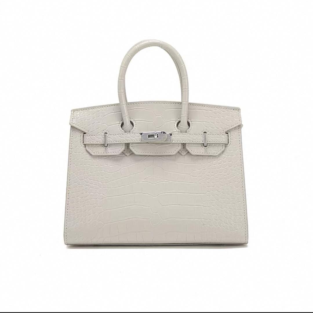 Dior
110 dhs✅
high quality

Zain26
♥️♥️♥️