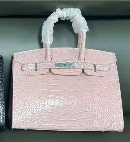 Hermes
25cm 100 dhs🇦🇪 
30cm 115 dhs🇦🇪

Zain143
♥️♥️♥️