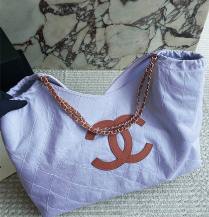CHANEL NEW CAME BIG SIZE COPY ONE 
210 dhs🇦🇪🇦🇪

Zain295
♥️♥️♥️