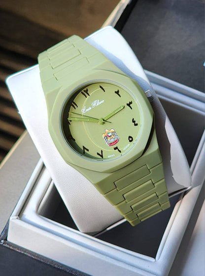 Louis Hilano watches for men good quality 
220 dhs🪙🌨️

 with box and paper bag 
🎁🎁🎁( POLYCARBON)

Zain59
♥️♥️♥️