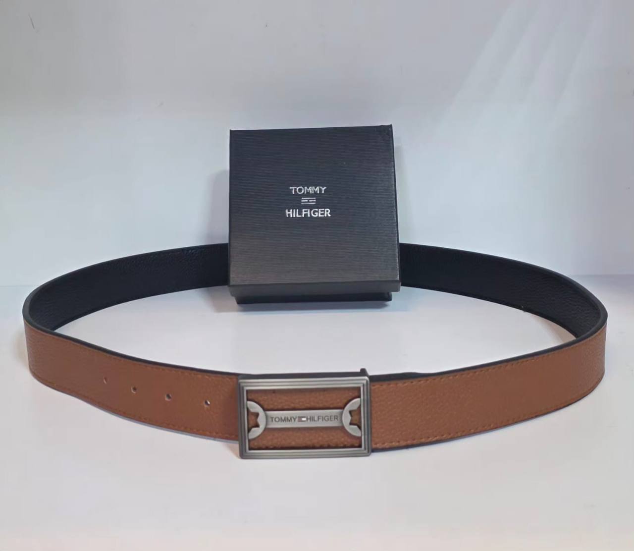 Mens belts 
with box
35 dhs💛

Zain232
♥️♥️♥️