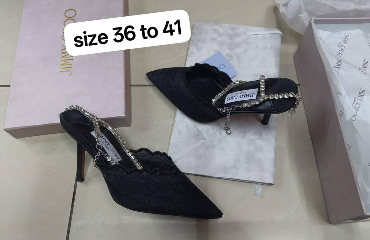 jimmy choo

Size 36 to 41

120 dhs🇦🇪🇦🇪

Zain103
♥️♥️♥️