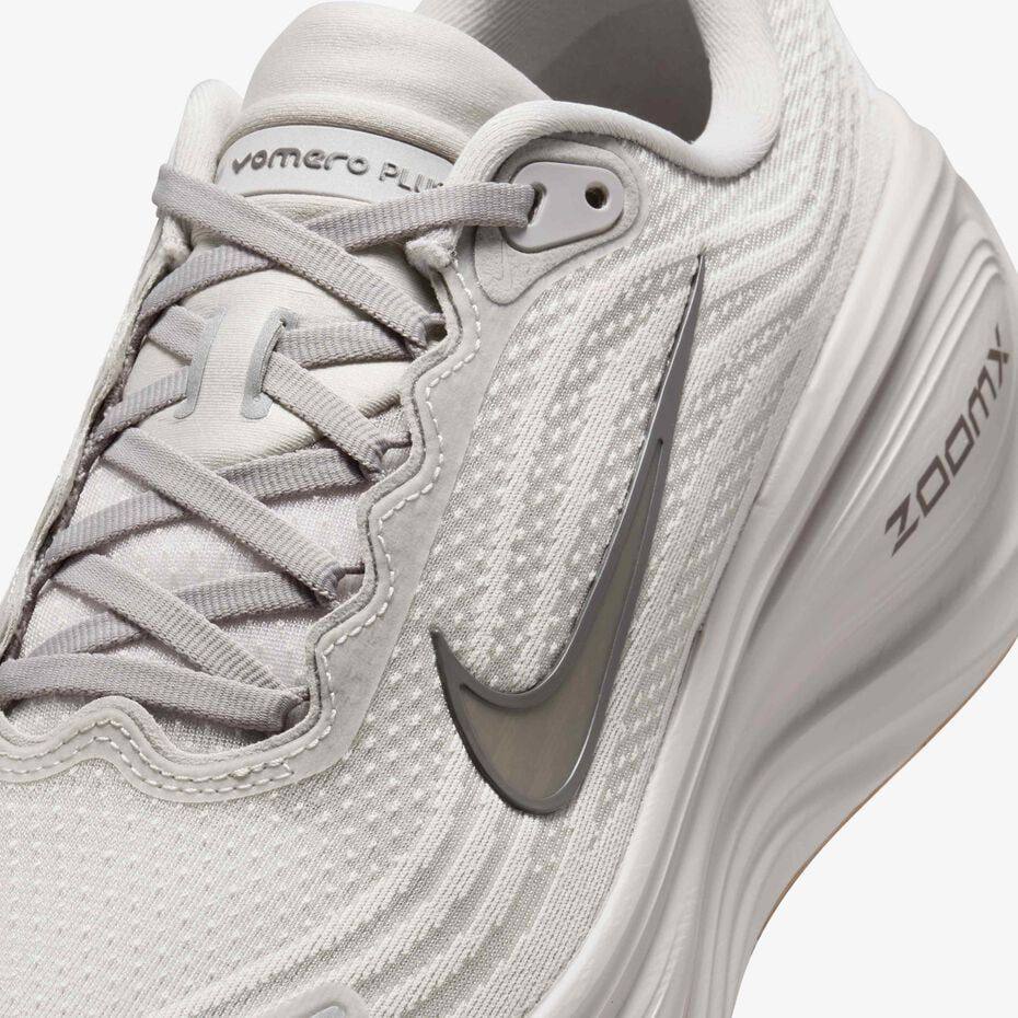 Nike Vomero Plus ‘ "College Grey" 🩶
NEW ARRIVALS 🤩
36-45 AVAILABLE 😇
210 dhs💓

Zain242
♥️♥️♥️