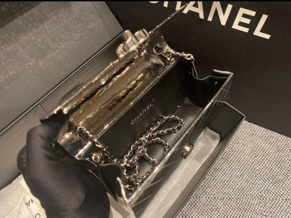 CHANEL 

COPY ONE NEW CAME 

WITH BOX 
🎁🎁🎁

155 dhs💓

Zain39
♥️♥️♥️