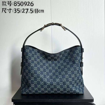 GUCCI 
Beatrix Hobo
Shoulder Totebag
Canvas, Denim, & Leather Material
Size: 35 cm
Without BOX

110 dhs 

Zain239
♥️♥️♥️